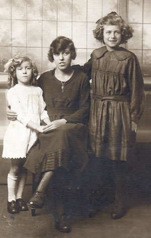 Daisy, Rose and Winnie Burgess