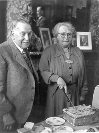 David and Mary Taylor Golden Wedding 1956